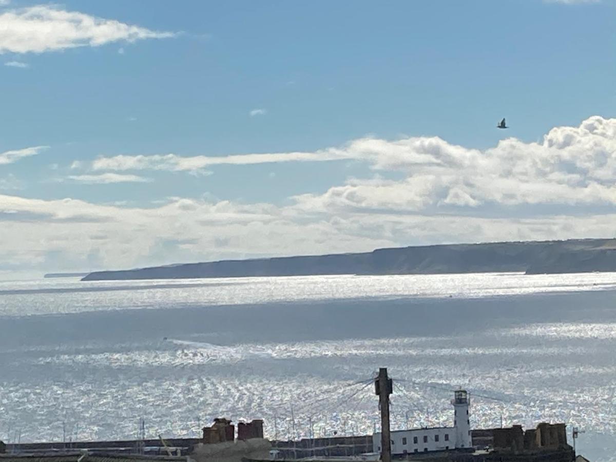 Seascape Scarborough Stunning Seaview Holiday Home Apartment Exterior photo