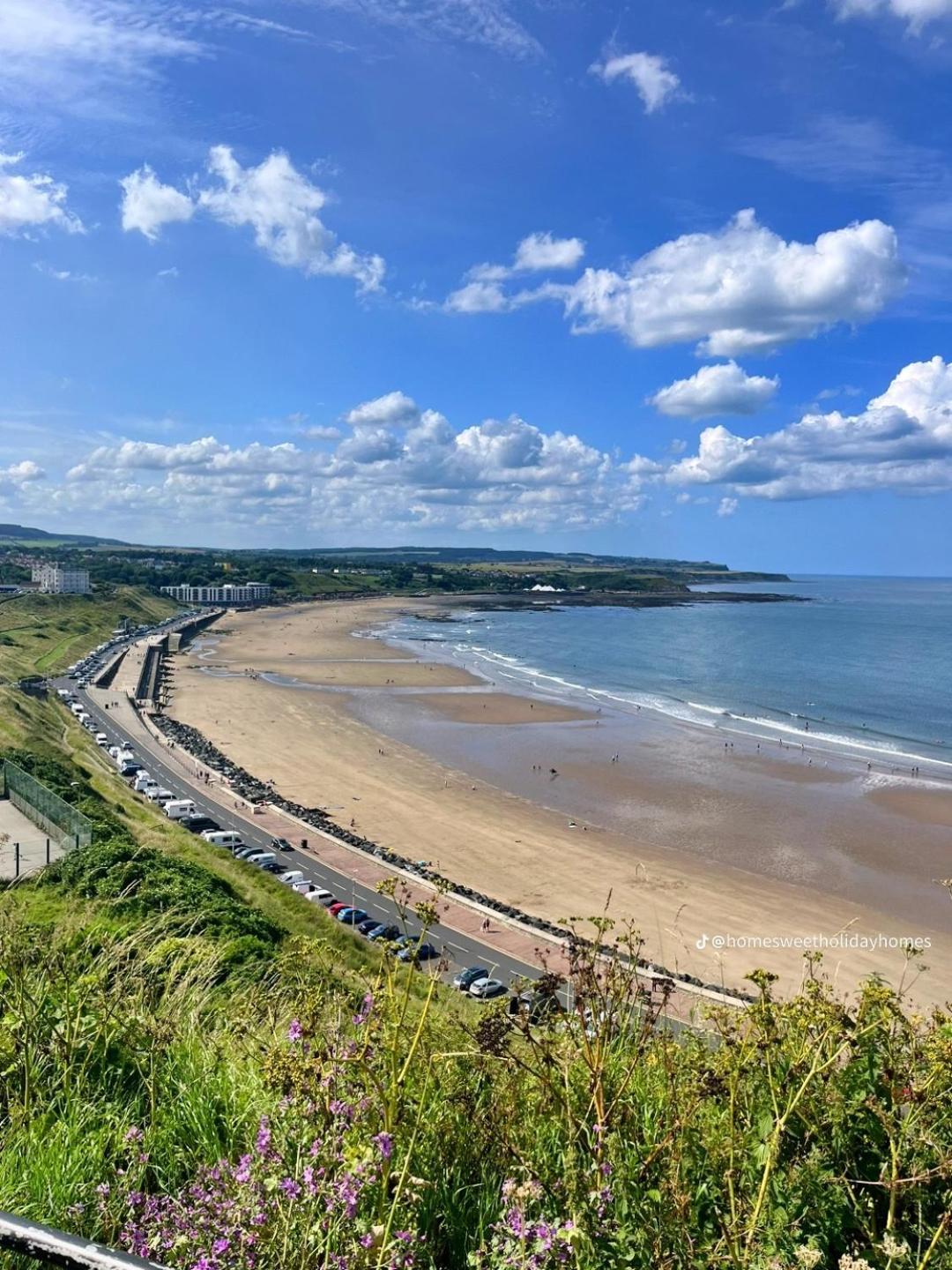 Seascape Scarborough Stunning Seaview Holiday Home Apartment Exterior photo